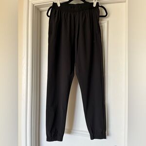 Gymshark Men’s Size Medium Black Studio Jogger Pants Athleisure Slim Fit Workout